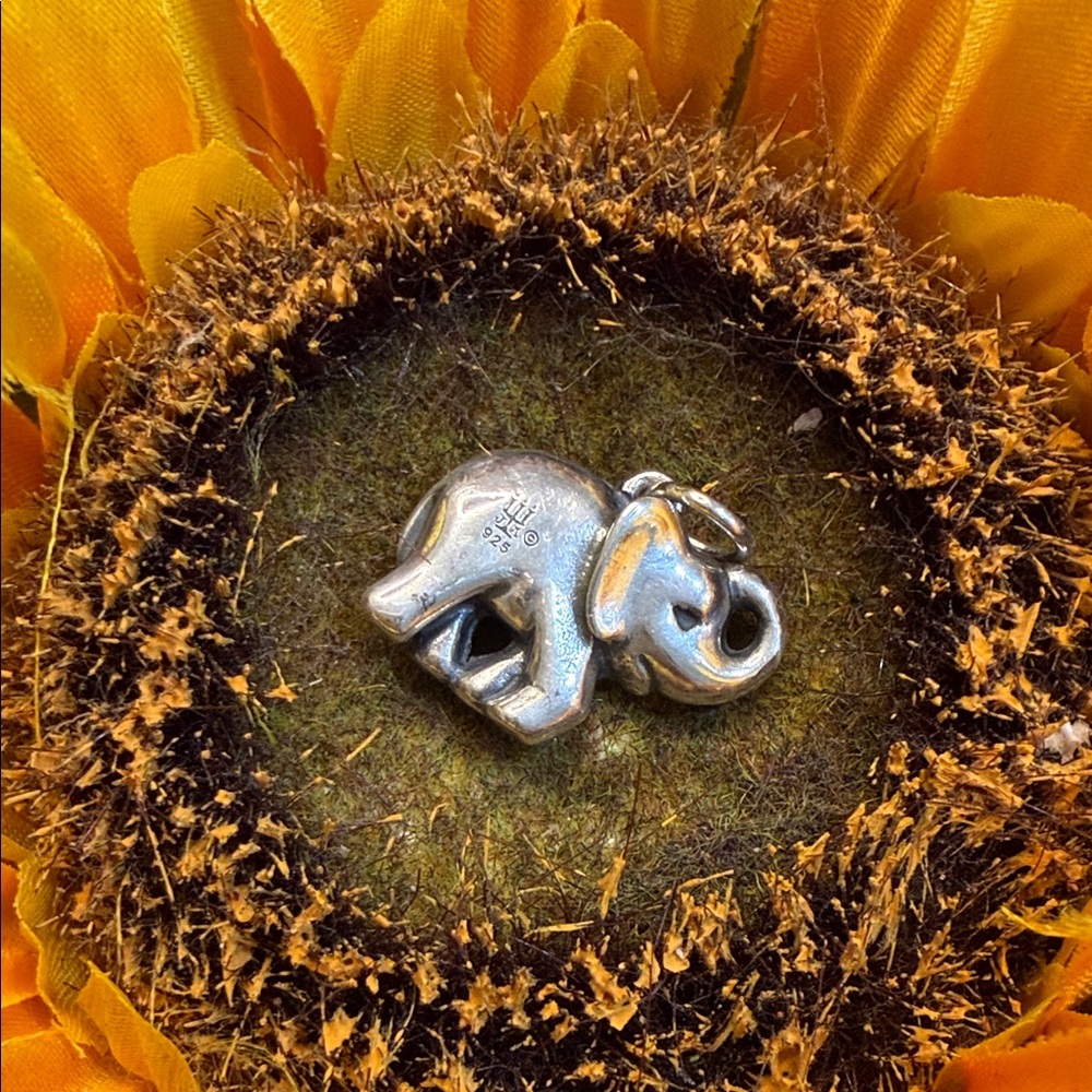 James Avery Elephant Pendant - Picture 2 of 3